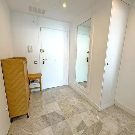 Apartment Sea Front Saphir Nice
