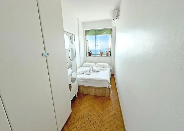 Sea Front Saphir