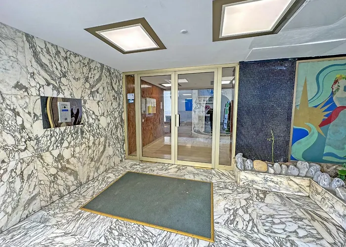 Sea Front Saphir Niza
